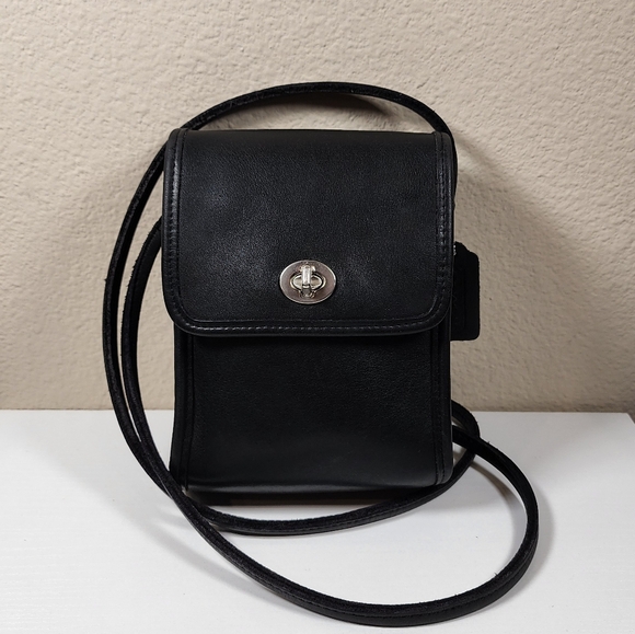 Coach Handbags - Vintage Coach Black/Nickel Scooter Bag #9893